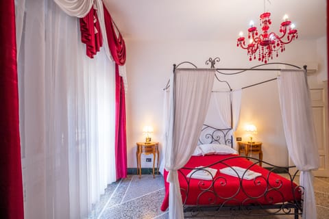 Double Room | Premium bedding, down comforters, desk, free WiFi