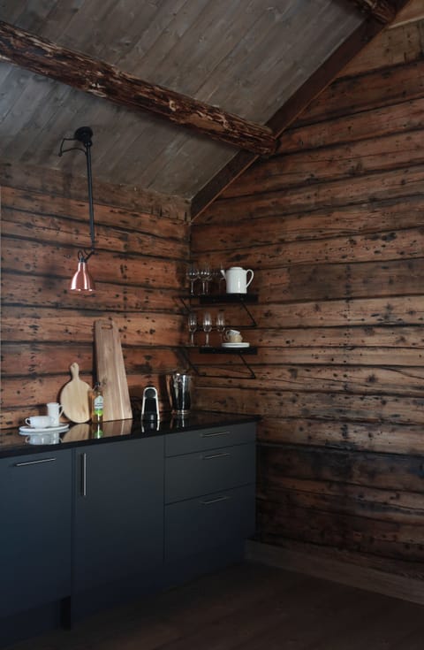 Design Cabin, 2 Bedrooms (Fisherman Cabin) | Private kitchen