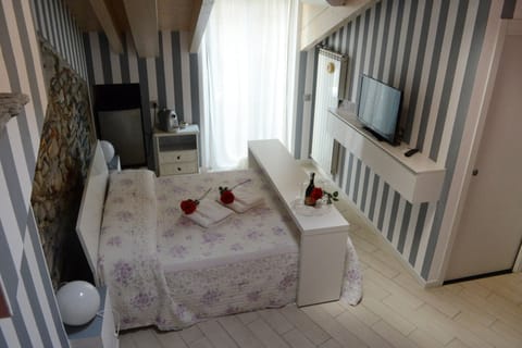 Superior Double Room (Grigia) | In-room safe, free WiFi