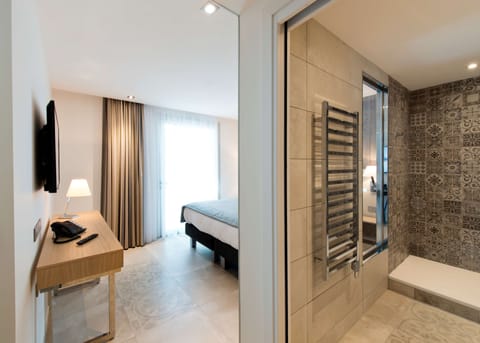 Junior Suite, Multiple Beds, Terrace | Premium bedding, in-room safe, blackout drapes, soundproofing