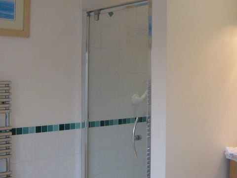 Double Room, Ensuite (with separate Shower-Sav) | Bathroom