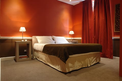 Superior Double Room | In-room safe, desk, blackout drapes, free WiFi