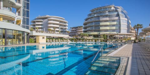 Indoor pool, outdoor pool, sun loungers