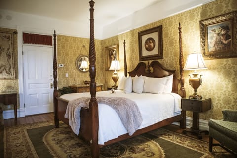 Room, Private Bathroom (Reed Room) | Egyptian cotton sheets, premium bedding, pillowtop beds