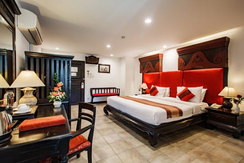 Superior Double Room | Premium bedding, in-room safe, iron/ironing board, free WiFi