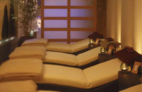 Sauna, steam room, Turkish bath, body treatments, hydrotherapy