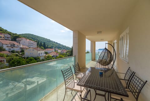 Comfort Apartment, 2 Bedrooms, Terrace | Terrace/patio