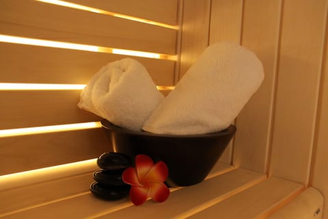 Sauna, steam room, body treatments, aromatherapy, hot stone massages