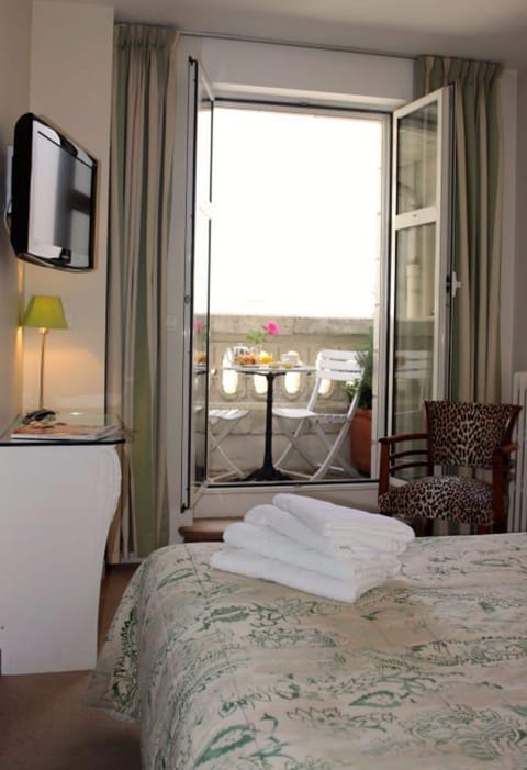 Superior Double Room | In-room safe, individually decorated, individually furnished, desk