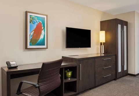 In-room safe, desk, blackout drapes, iron/ironing board