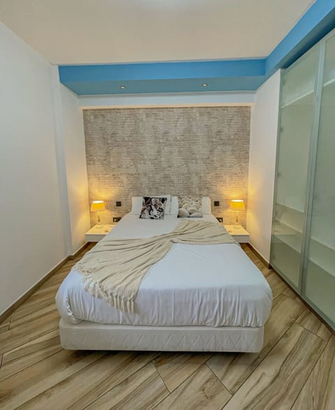 Superior Suite, 1 Bedroom (La Suite 17) | 1 bedroom, premium bedding, in-room safe, individually decorated