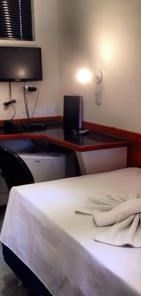 Deluxe Single Room, 1 Twin Bed | Minibar, desk, blackout drapes, free WiFi