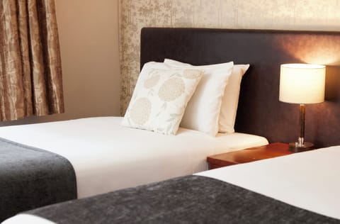 Standard Twin Room, 2 Twin Beds | Desk, iron/ironing board, free WiFi