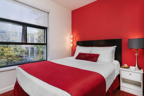 Mini Room, 1 Double Bed | In-room safe, blackout drapes, iron/ironing board, free WiFi