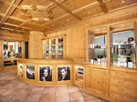 Couples treatment rooms, Turkish bath, body treatments