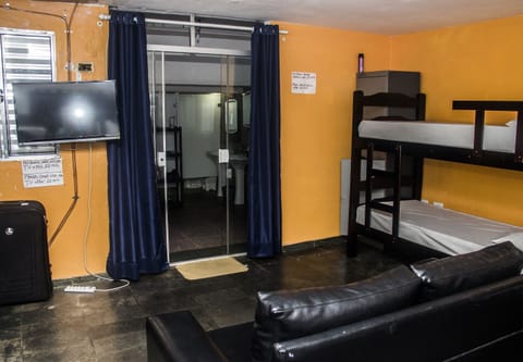 01 Bed in Shared Mixed Dormitory for 10 People | Iron/ironing board, free WiFi