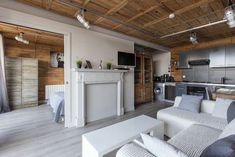 Cottage, 2 Bedrooms, Terrace, Sea View (Showroom) | Living room | 60-inch flat-screen TV with cable channels, TV