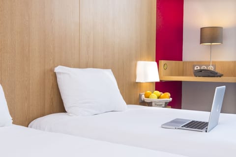 Twin Room | Room amenity