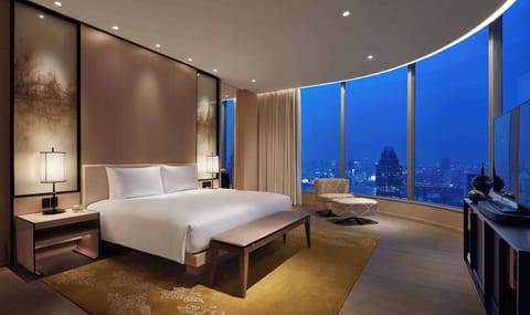 Presidential Suite | Premium bedding, minibar, in-room safe, desk