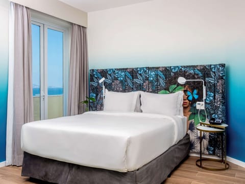 Executive Room, 1 Queen Bed, Balcony, Partial Sea View | View from room