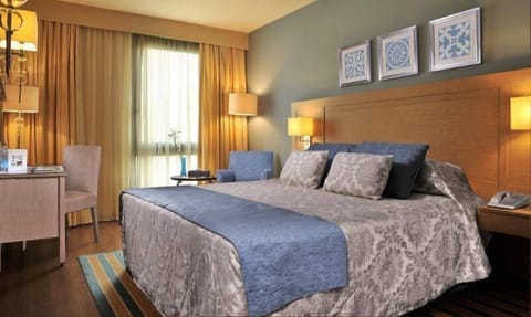 1 bedroom, Egyptian cotton sheets, minibar, in-room safe