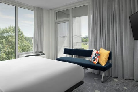 Suite, 1 King Bed with Sofa bed, Corner | In-room safe, desk, iron/ironing board, free WiFi