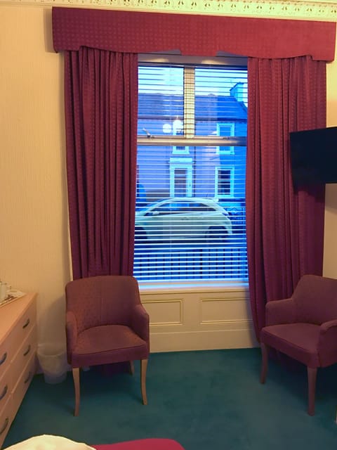 Double Room, Accessible, Ensuite | Free WiFi, bed sheets