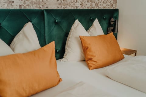 Standard Double Room, 1 Queen Bed | 1 bedroom, hypo-allergenic bedding, in-room safe, individually decorated