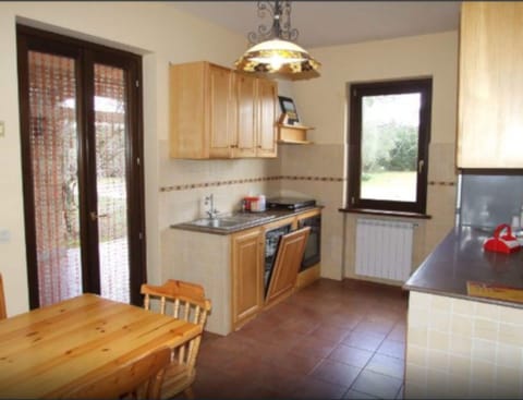 Villa, 4 Bedrooms | Private kitchen | Fridge