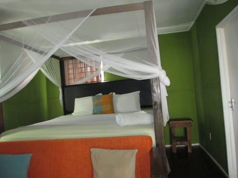 Deluxe Double Room, 1 King Bed, Shared Bathroom, City View | 1 bedroom, iron/ironing board, free WiFi