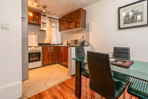 Standard Apartment, 2 Bedrooms | Private kitchen | Fridge, microwave, oven, stovetop