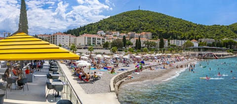 Beach nearby, beach cabanas, sun loungers, beach umbrellas
