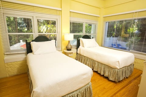 Deluxe Room, 1 King Bed - Adult Exclusive | Premium bedding, iron/ironing board, free WiFi, bed sheets