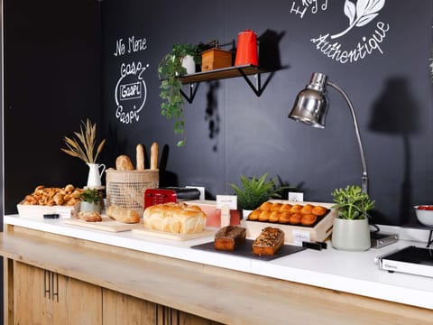 Daily buffet breakfast (EUR 13.90 per person)