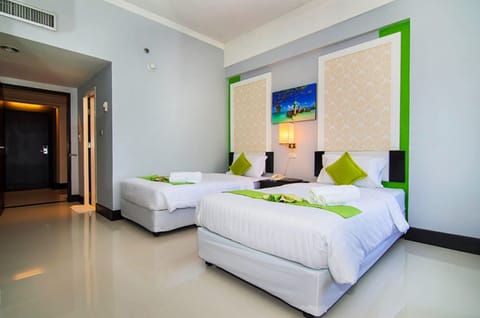 Sweet Twin Room | Minibar, free WiFi