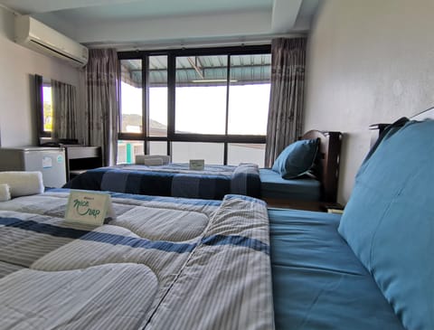 Deluxe Twin Room, 2 Twin Beds | Free WiFi