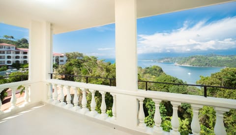 Premium Double Room | Balcony