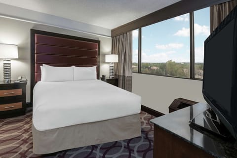 Deluxe Room, 1 King Bed (Alcove) | Egyptian cotton sheets, premium bedding, down comforters, pillowtop beds