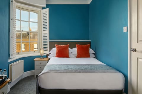 Double Room | Premium bedding, pillowtop beds, in-room safe, individually decorated