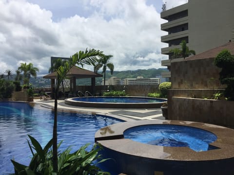 Indoor pool, sun loungers