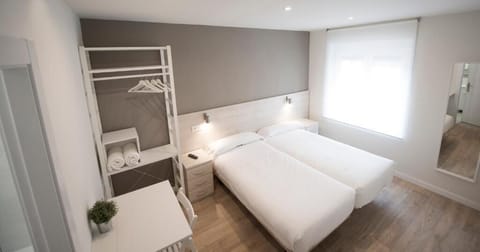 Standard Twin Room | Blackout drapes, free WiFi, bed sheets