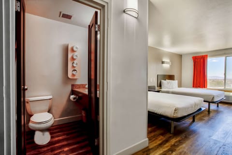 Desk, free WiFi, bed sheets