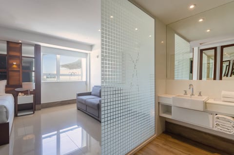 Superior Suite, 1 Bedroom | Minibar, in-room safe, desk, blackout drapes