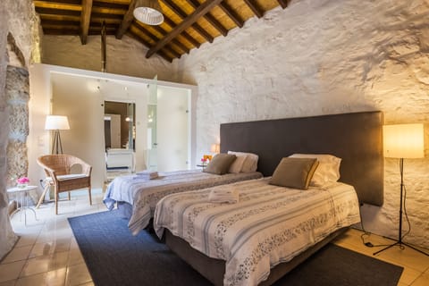 Standard Cottage, Courtyard View | Interior