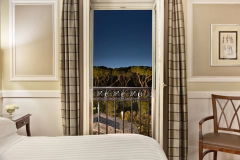 Superior Room, 1 King Bed (High Floor) | View from room