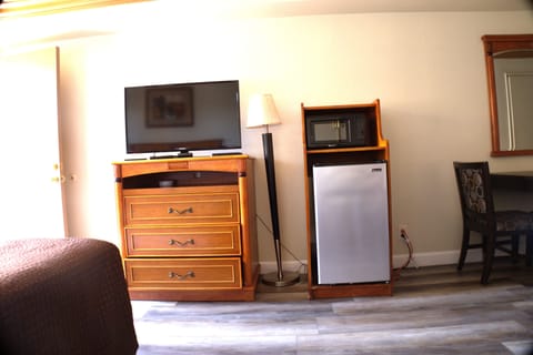 Standard Room, 2 Queen Beds | Premium bedding, blackout drapes, iron/ironing board, free WiFi