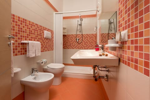 Double Room, Patio (Papavero) | Bathroom | Shower, rainfall showerhead, free toiletries, hair dryer