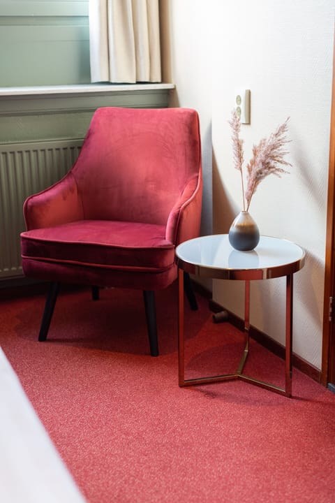 Single Room | Desk, free WiFi, bed sheets