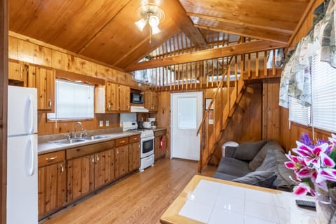 Deluxe Cabin, 2 Bedrooms, Kitchen (Lodge Sleeps 8, No Pets) | Private kitchen