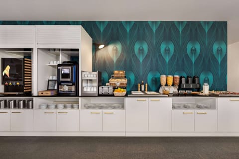 Daily buffet breakfast (EUR 17 per person)